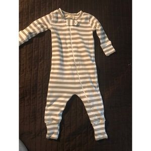 Infant clothing